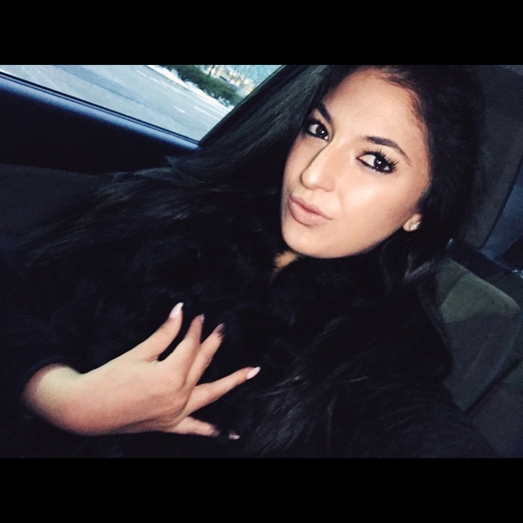 Think Upper East Side Style 😌 - Picture 1 of 1